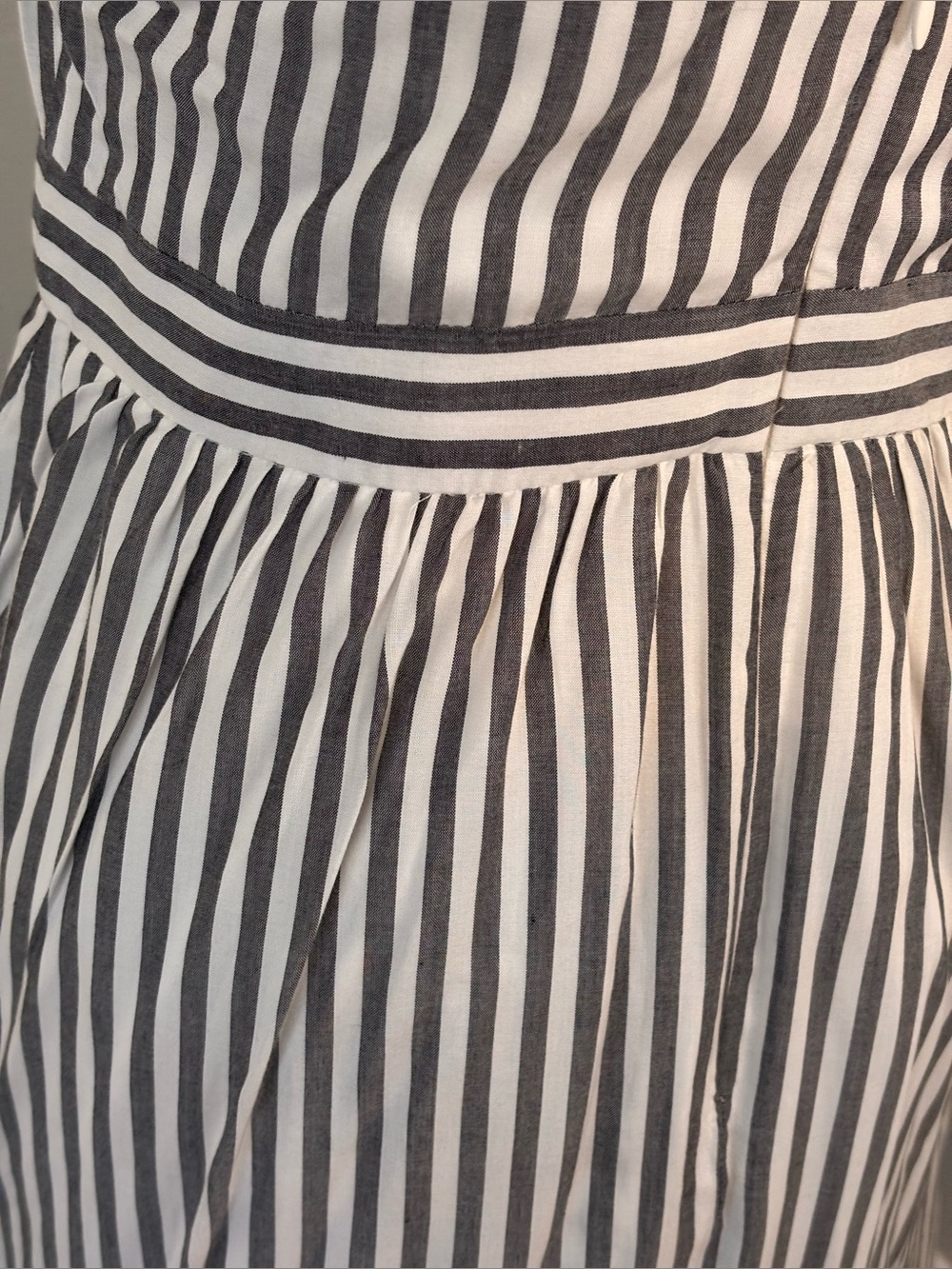 Madewell Ruffle Strap Lined Empire Dress Grey and White Stripes Women’s Size 0 - Picture 4 of 14